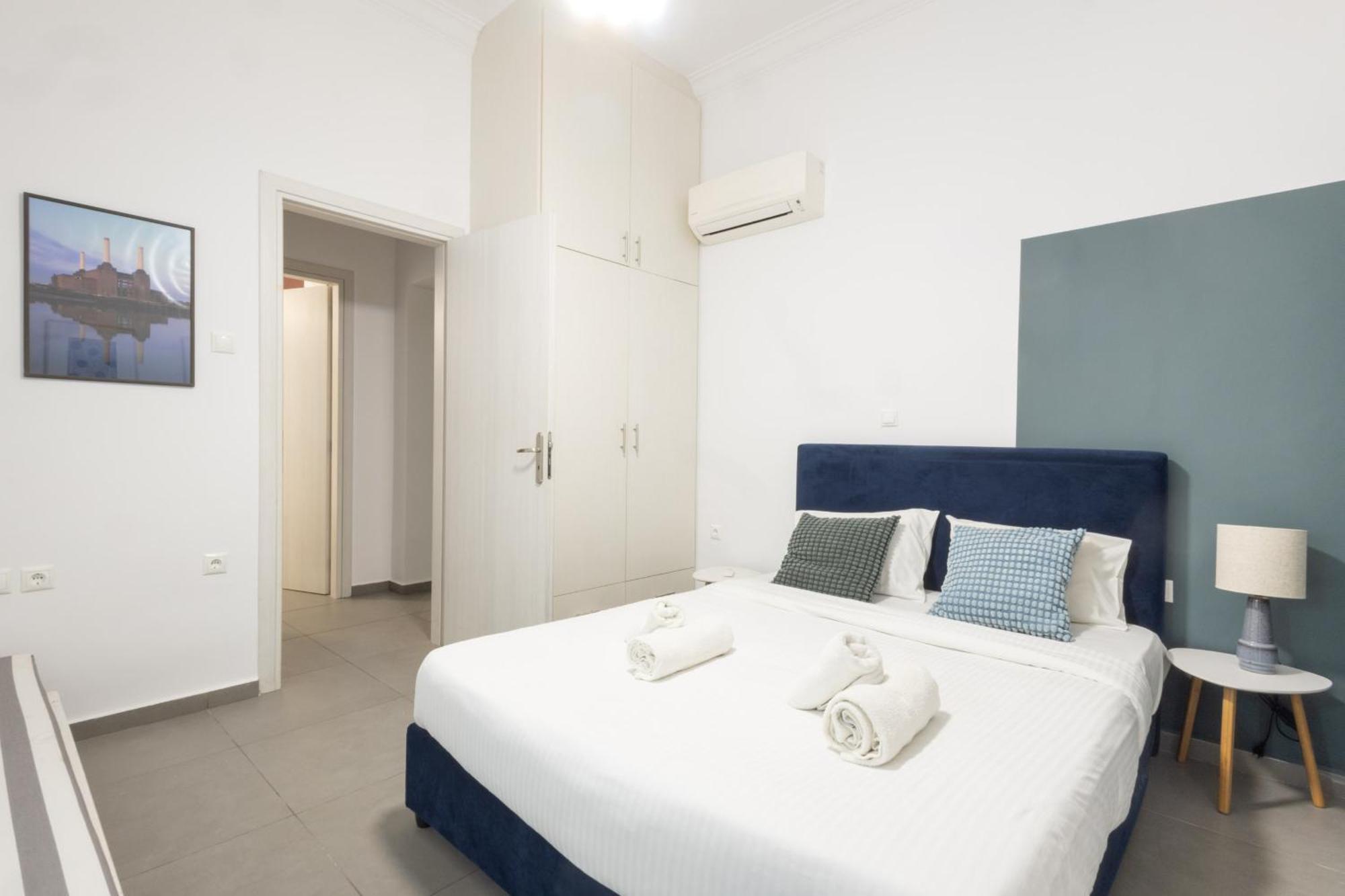 Renovated 5 Bdr House Near Acropolis - New Beds, Terrace & Green Yard เอเธนส์ ภายนอก รูปภาพ